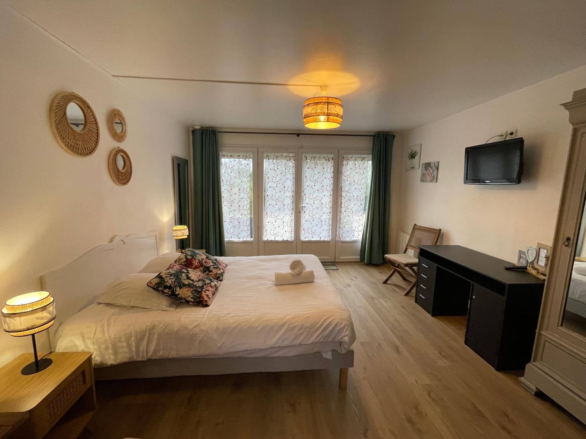 Manoir De La Houlette Bed and Breakfast Saint-Pierre-du-Vauvray Εξωτερικό φωτογραφία